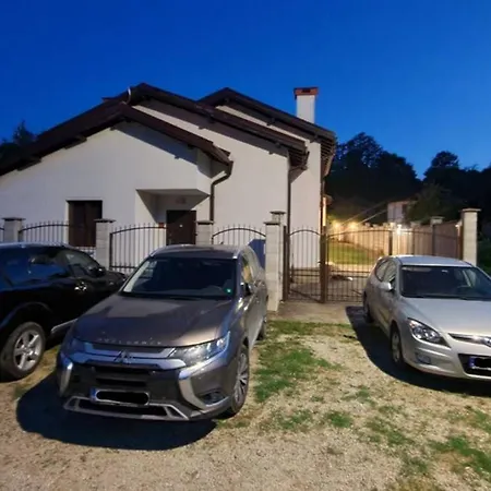 двете къщи в планината * Beli Osŭm