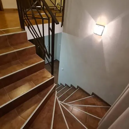 Feriehus двете къщи в планината Beli Osŭm