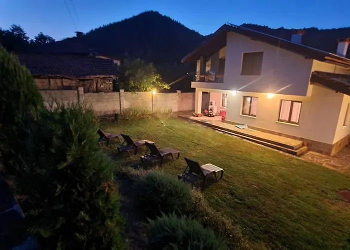 двете къщи в планината Ваканционна къща
