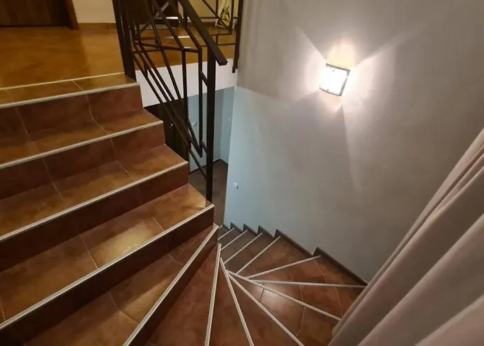 Feriehus двете къщи в планината Beli Osŭm